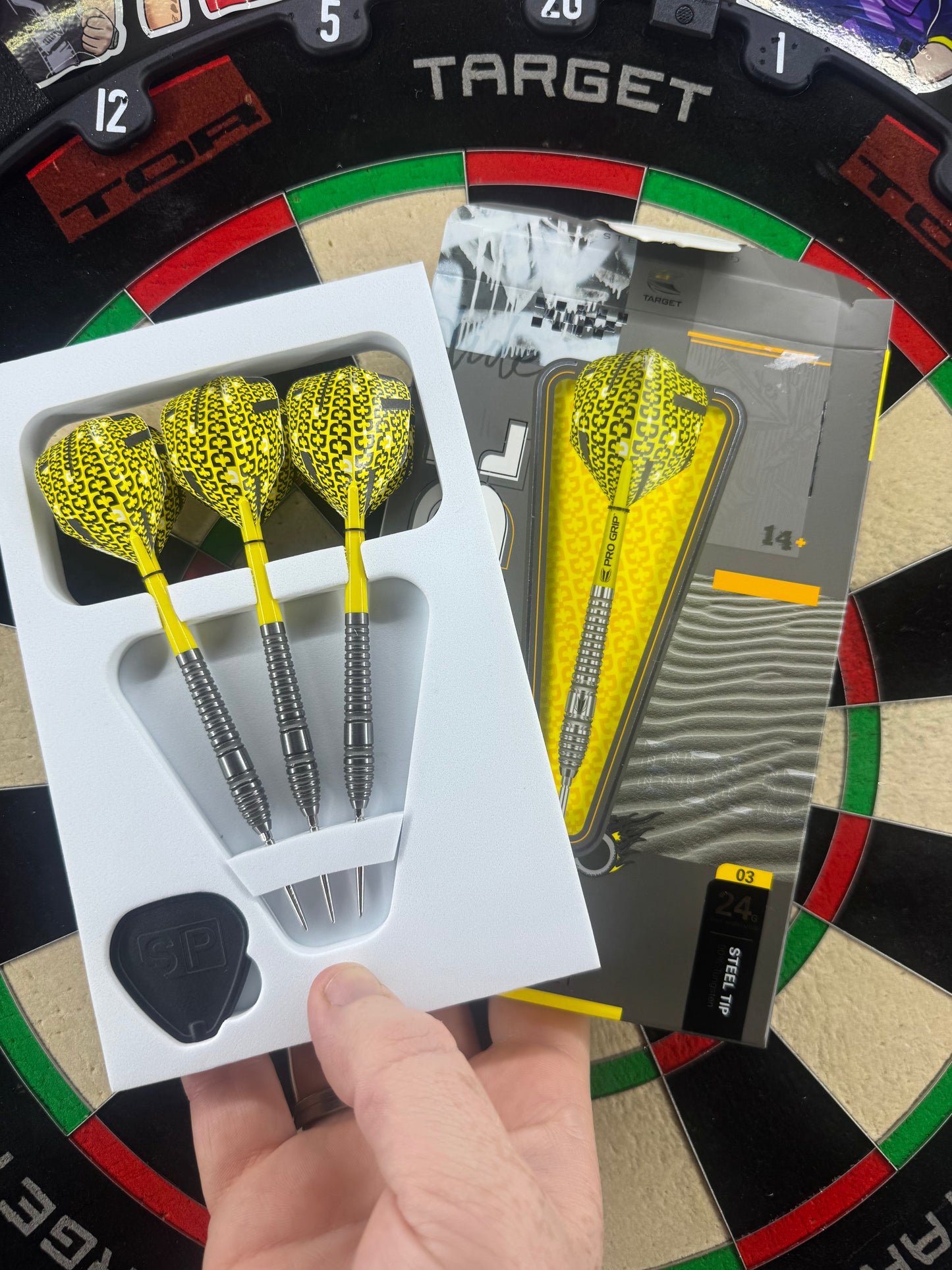 BOLIDE 03 SWISS POINT 90% TUNGSTEN STEEL TIP DARTS BY TARGET PRE-OWNED